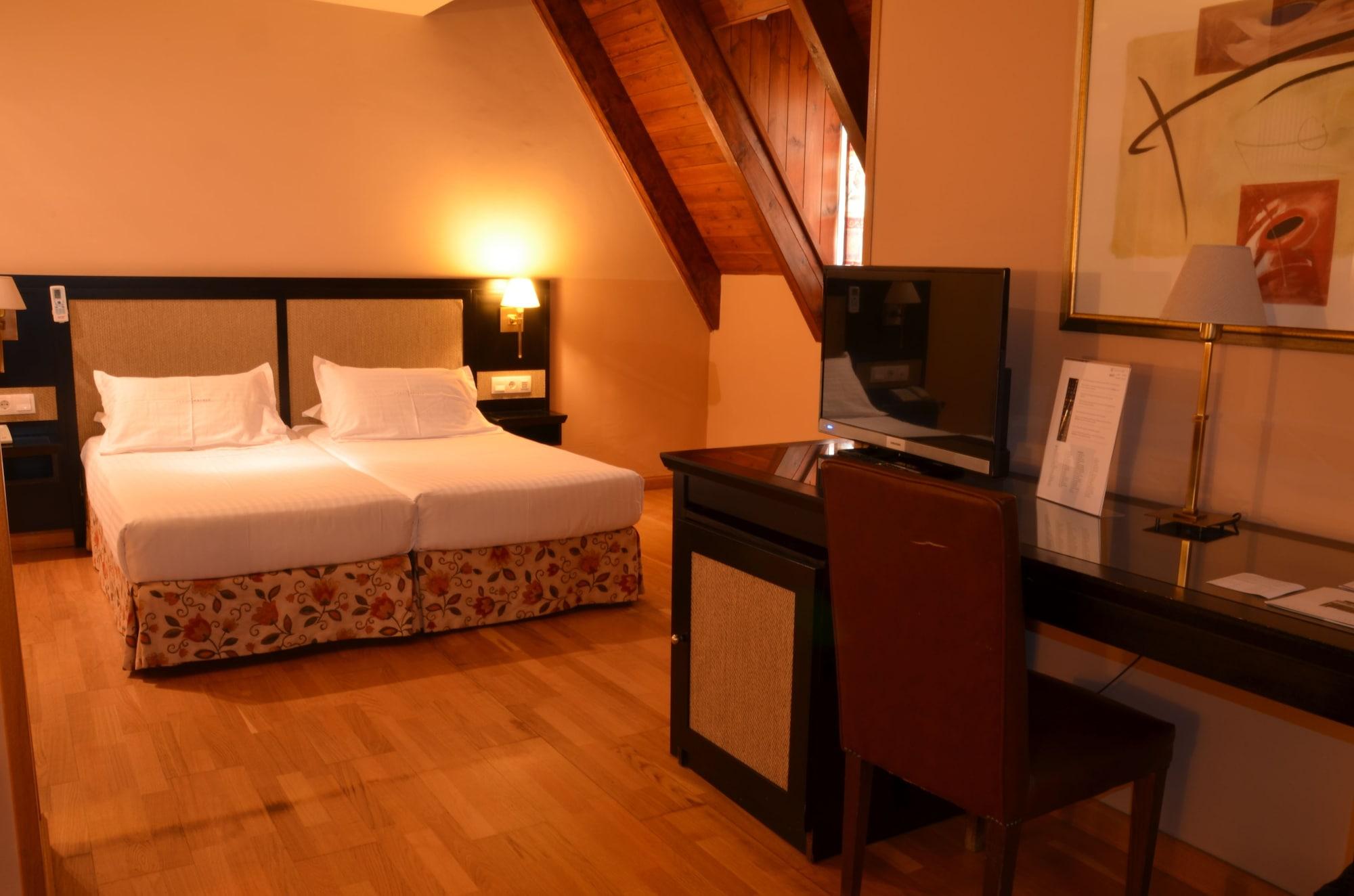 Hotel Spa Acevi Val D'Aran Vielha Eksteriør billede
