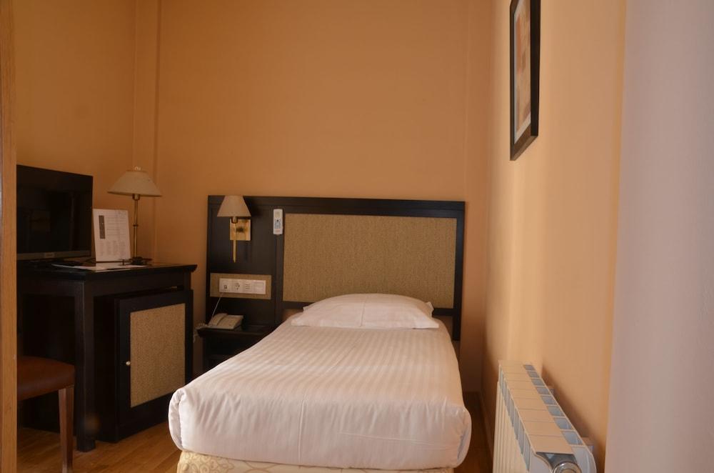 Hotel Spa Acevi Val D'Aran Vielha Eksteriør billede