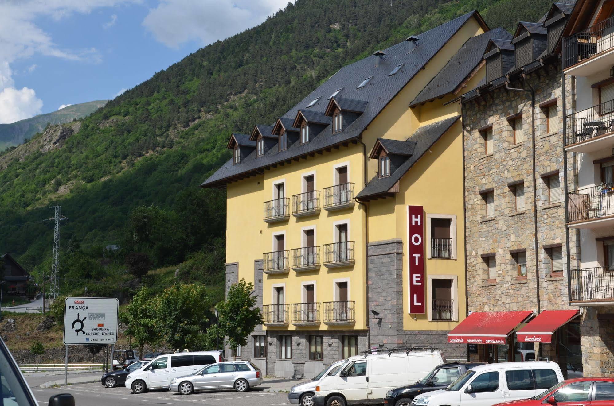 Hotel Spa Acevi Val D'Aran Vielha Eksteriør billede